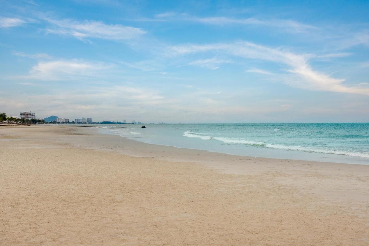 White Beach House Hua Hin 20 Second To The Beach Bagian luar foto