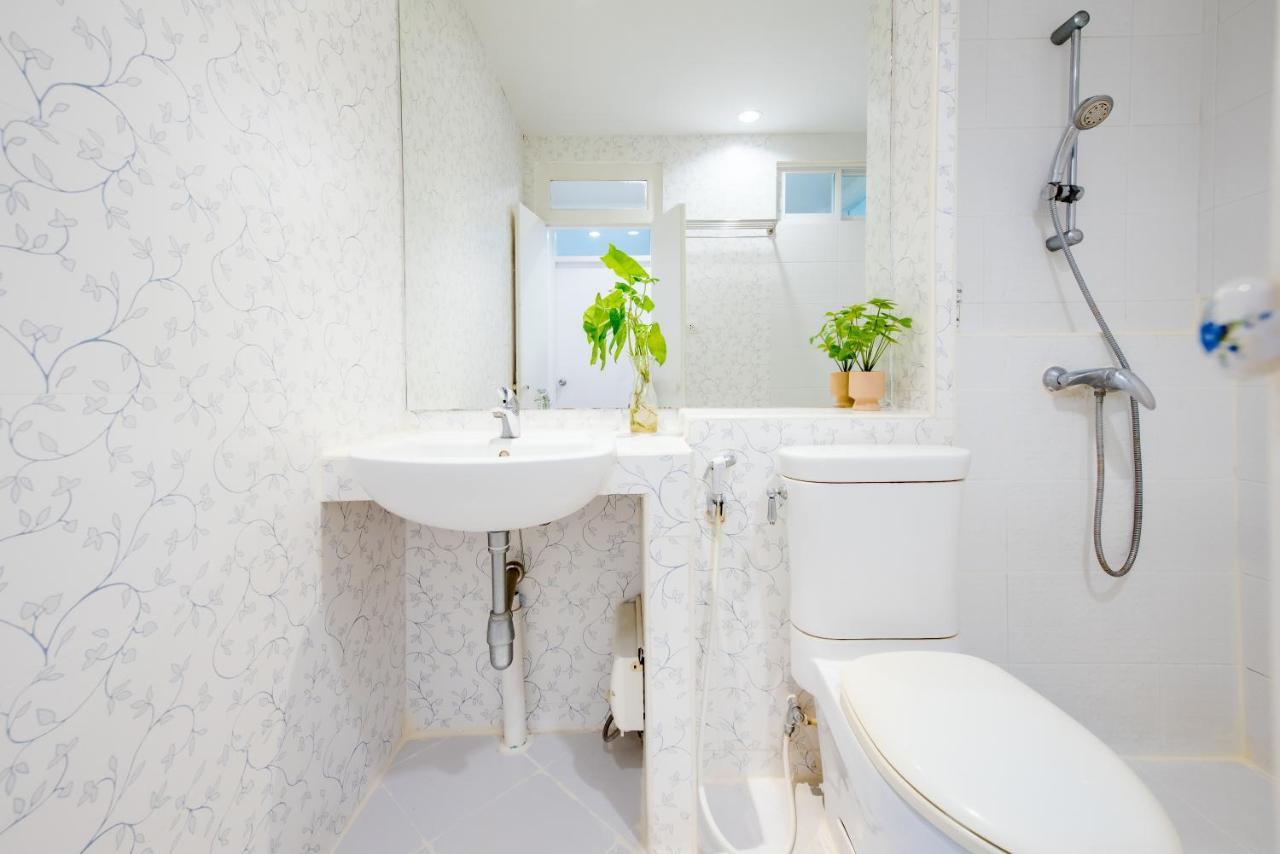 White Beach House Hua Hin 20 Second To The Beach Bagian luar foto