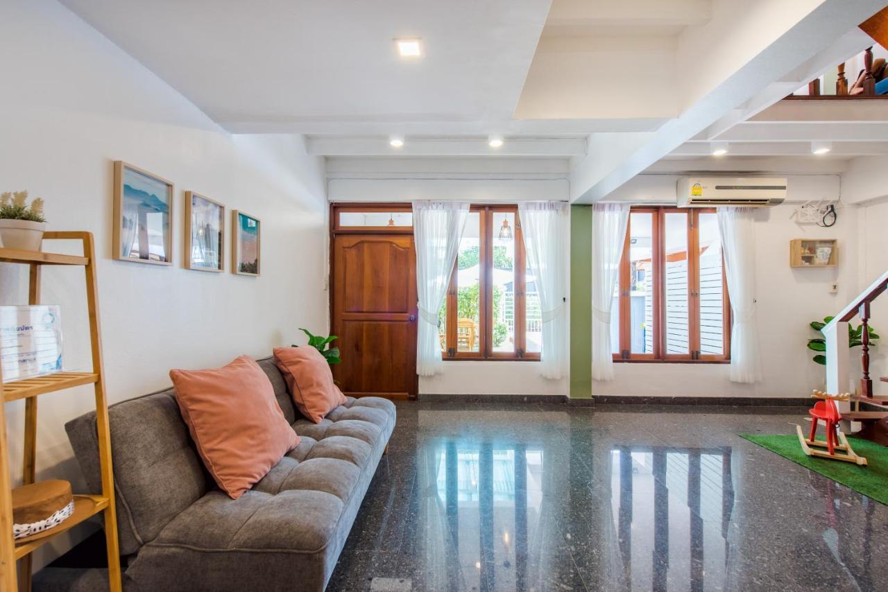 White Beach House Hua Hin 20 Second To The Beach Bagian luar foto