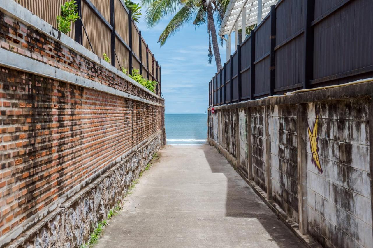 White Beach House Hua Hin 20 Second To The Beach Bagian luar foto