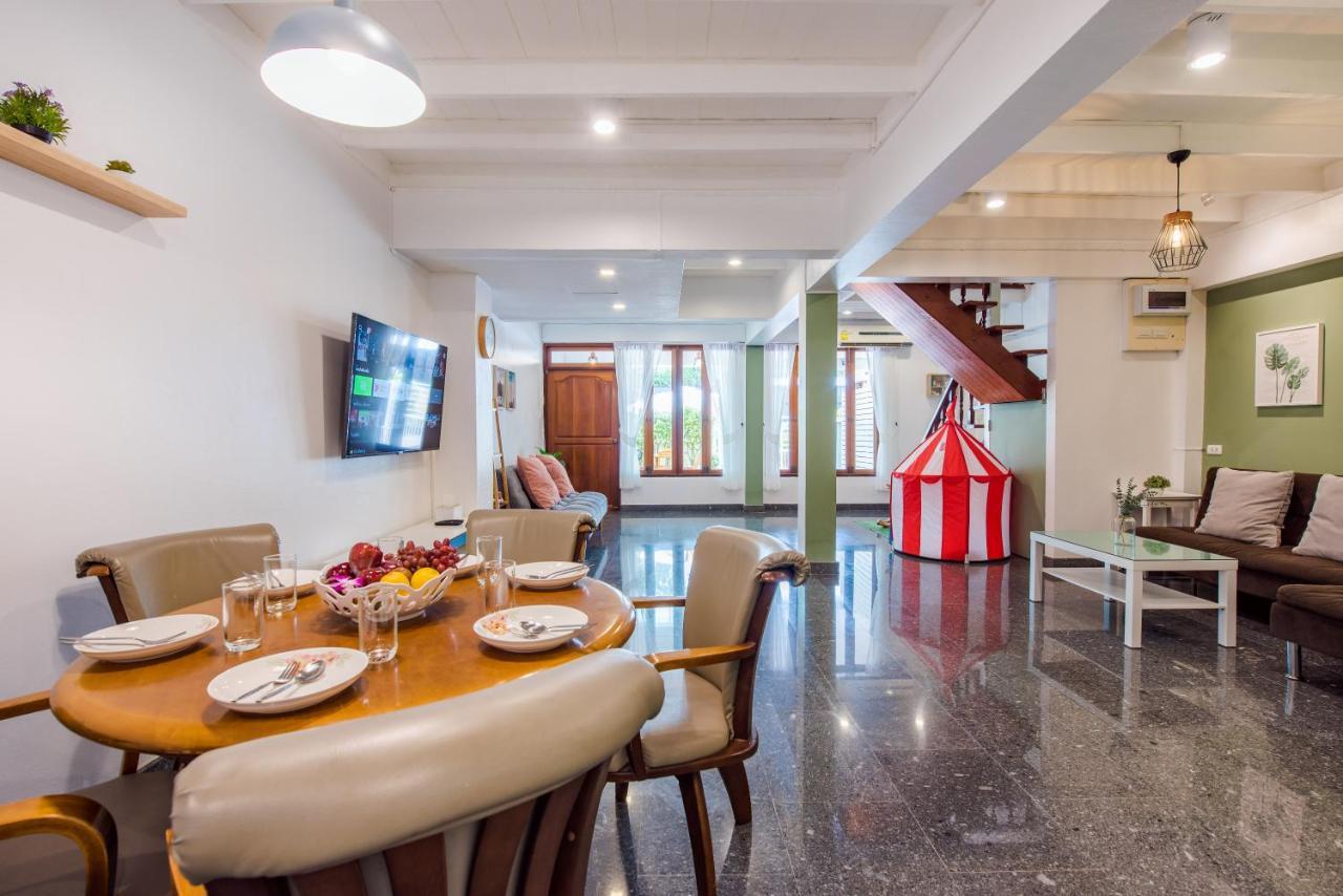 White Beach House Hua Hin 20 Second To The Beach Bagian luar foto